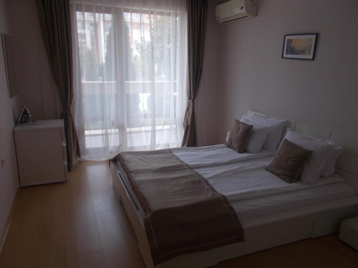 Private Apartment 49 In Prestige Fort Beach Hotel スヴェティ・ヴラス エクステリア 写真