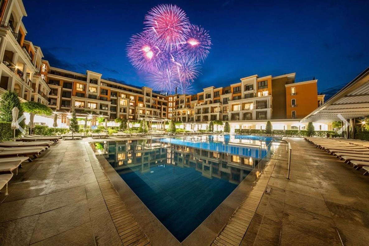 Private Apartment 49 In Prestige Fort Beach Hotel スヴェティ・ヴラス エクステリア 写真