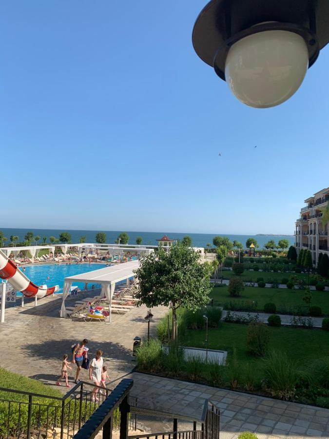 Private Apartment 49 In Prestige Fort Beach Hotel スヴェティ・ヴラス エクステリア 写真
